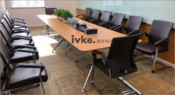 會議桌椅應用：14人會議桌椅